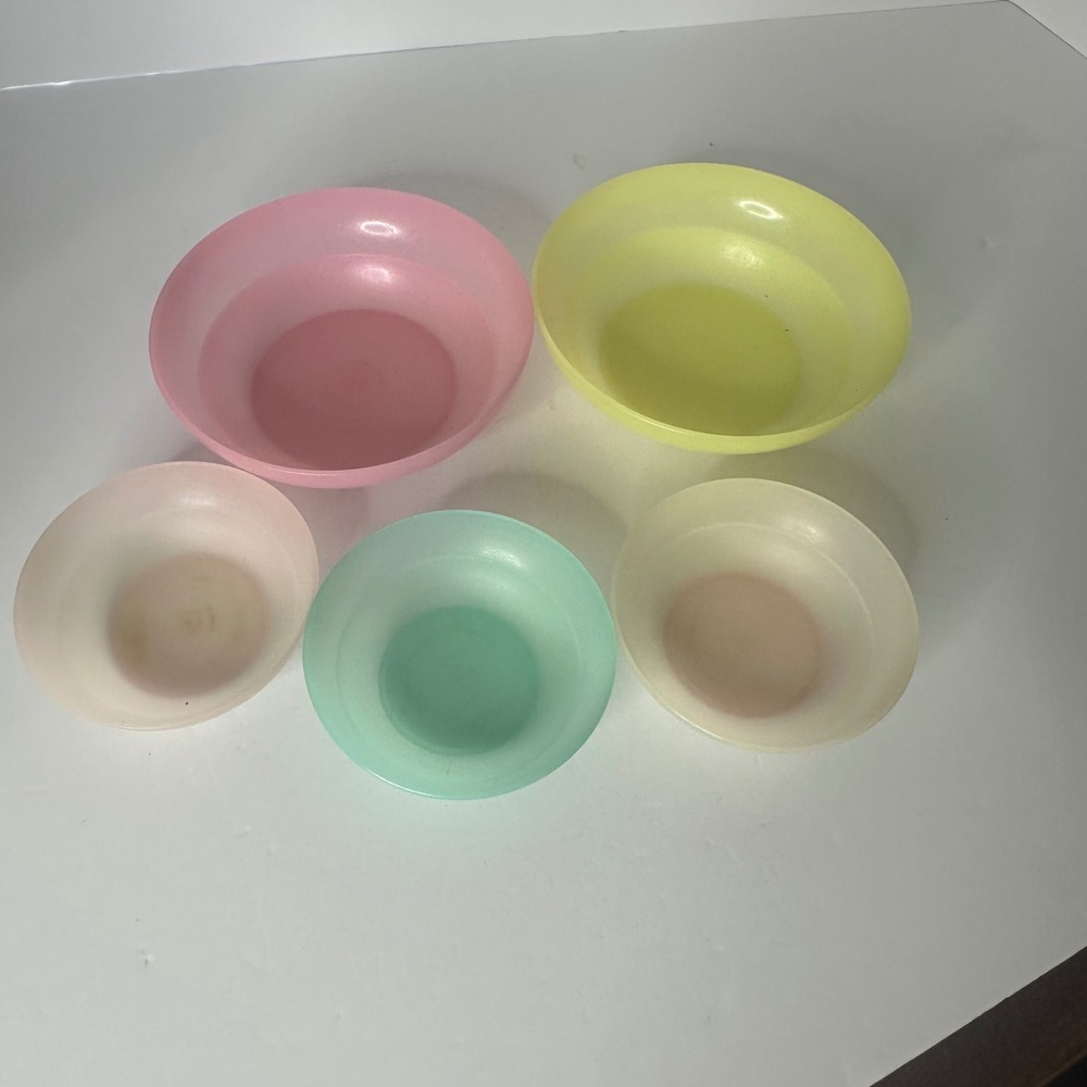 Vintage Tupperware Pastel Nesting Bowls Set of 5 Pink Yellow Blue 155-26 USA